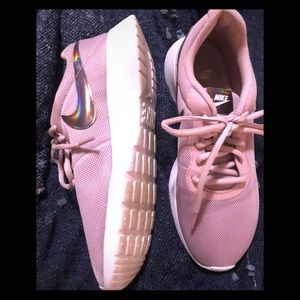 Women’s Nike Rousche